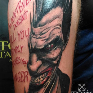 Ritratto di Joker con scritta